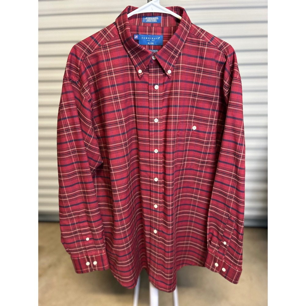 Towncraft Button Down Men XL Red Plaid Long Sleeve Wrinkle Free Stain Release